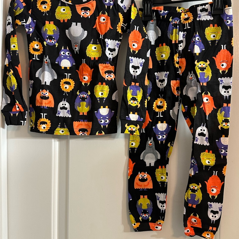 The Children's Place Black Monster Pajama Set